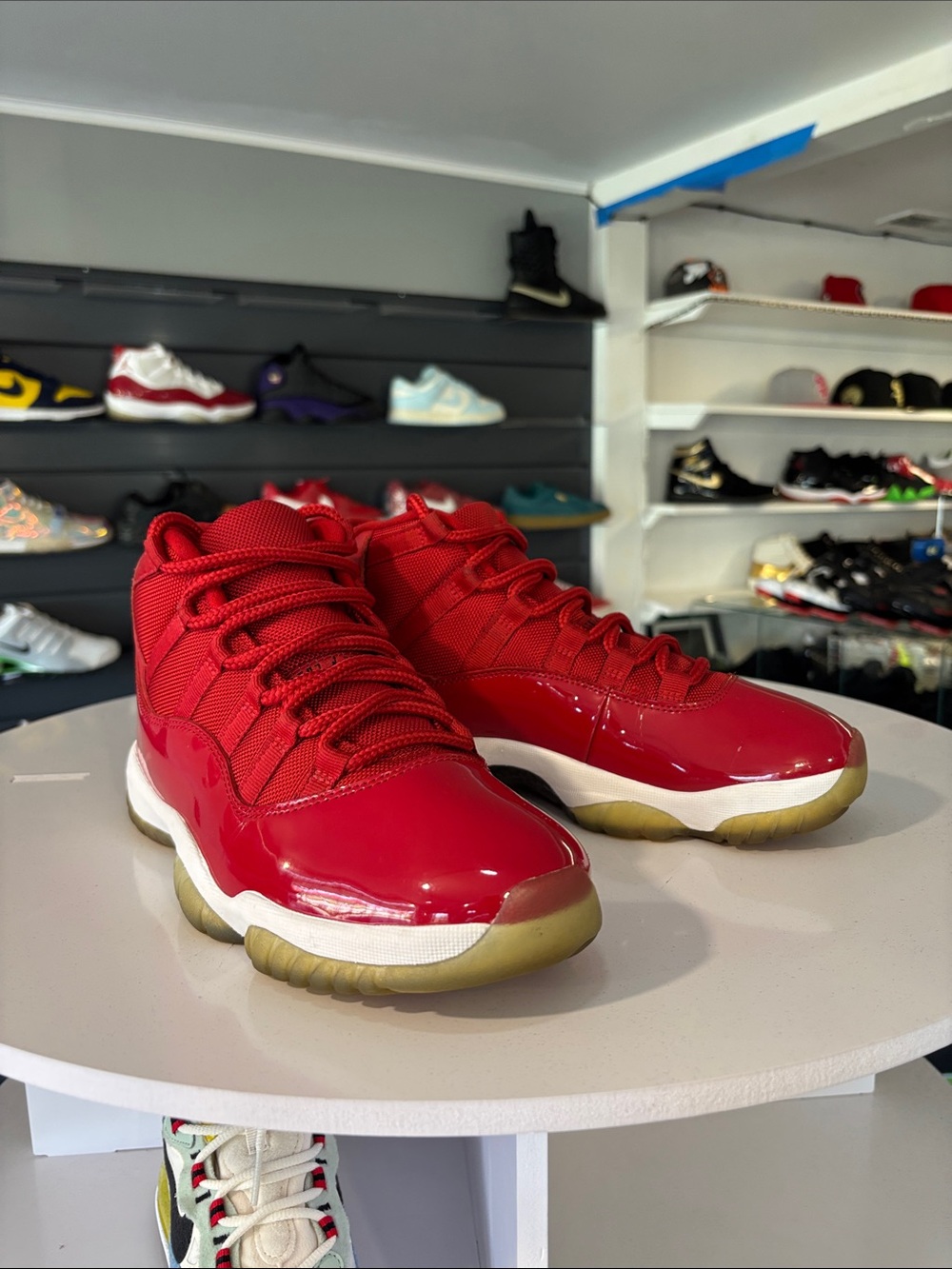 Air Jordan 11 Retro Mens Size 8